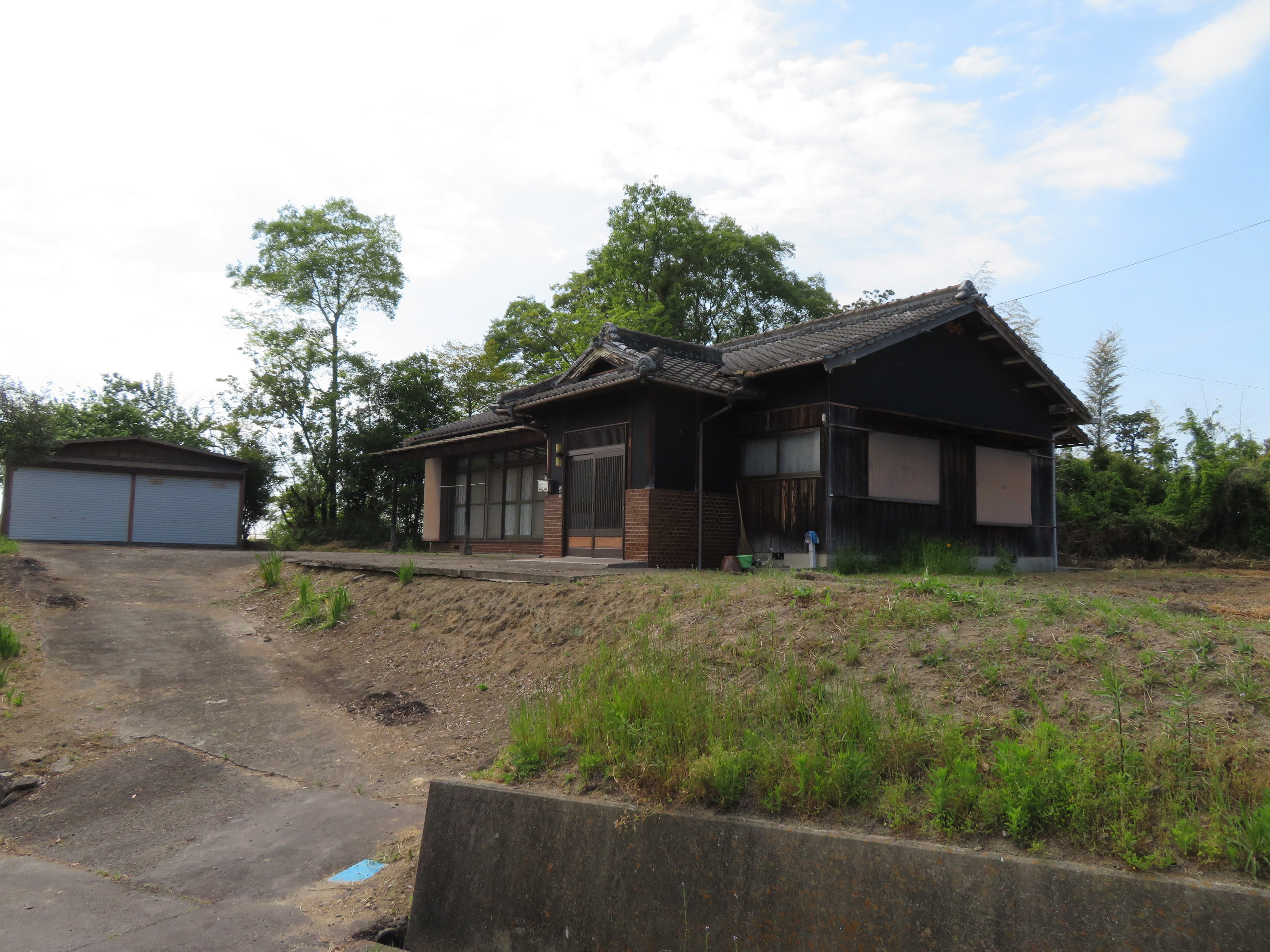 綾歌町富熊の物件のご成約ありがとうございました。