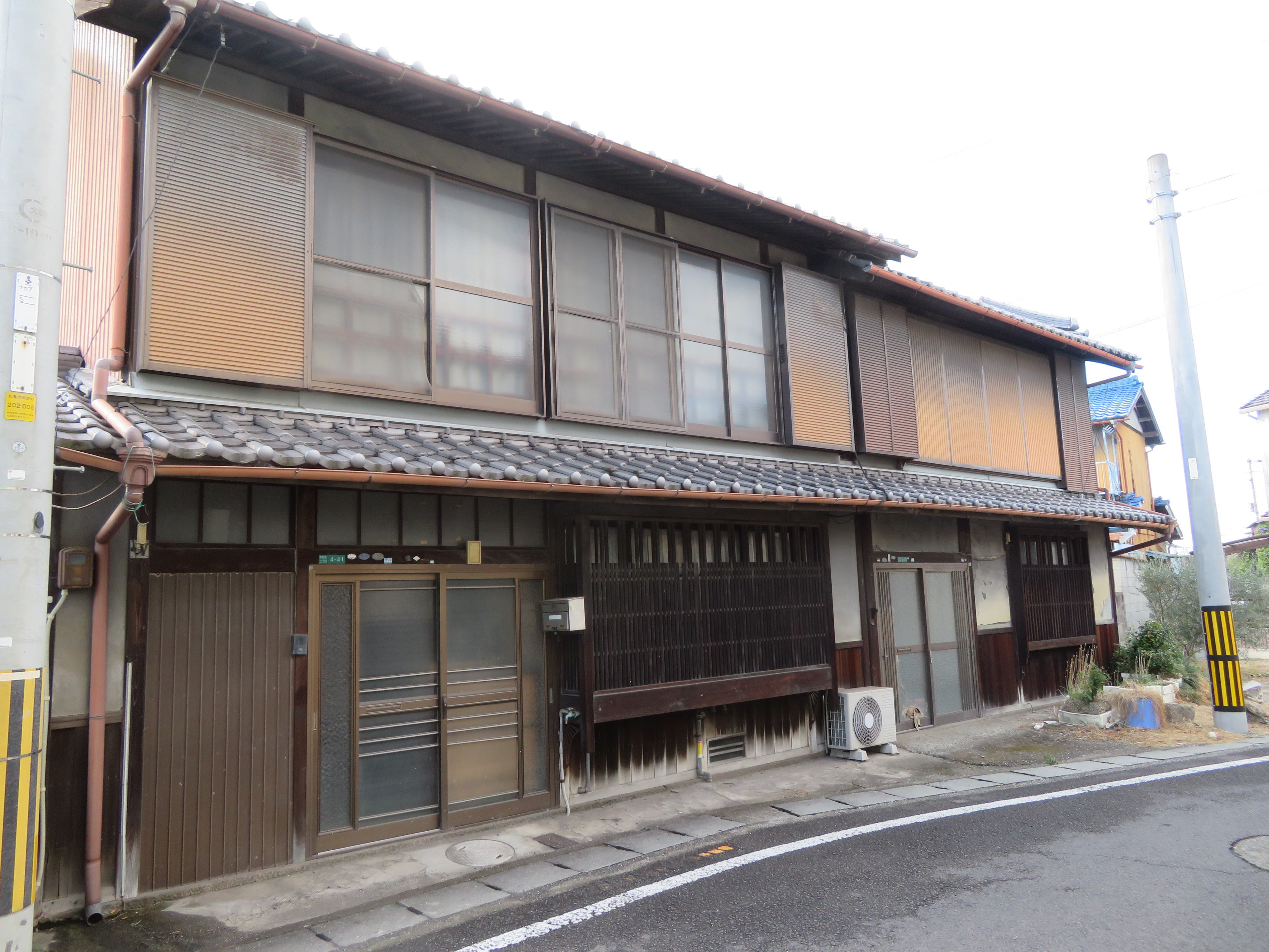 丸亀市中府町の売り土地物件です。