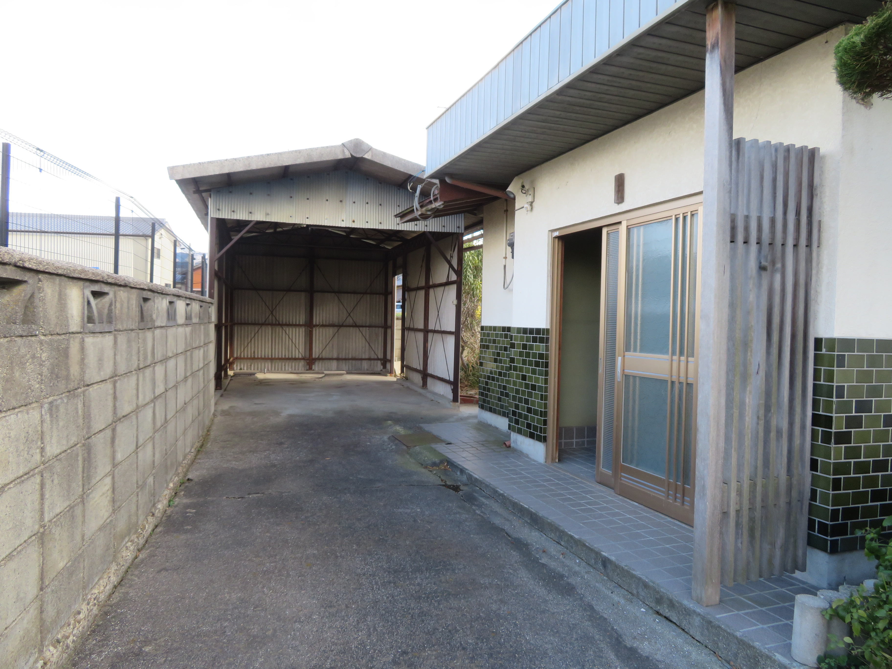 ＜居宅＞観音寺市粟井町の戸建て物件です。