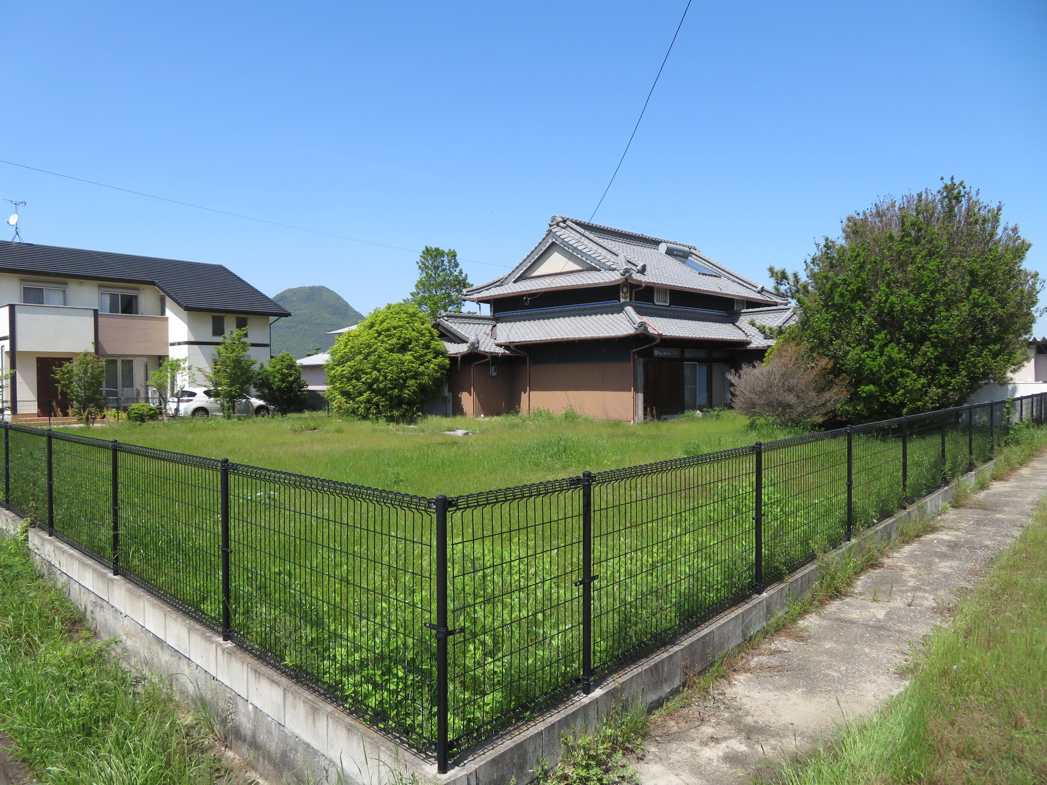 <居宅>丸亀市飯山町東小川の戸建て物件です
