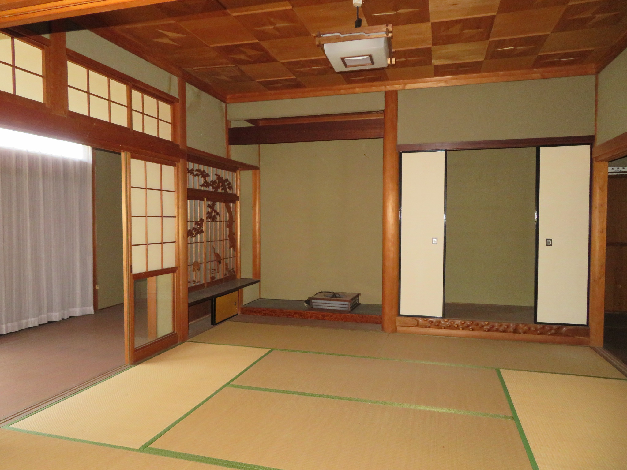 <居宅>丸亀市飯山町東小川の戸建て物件です