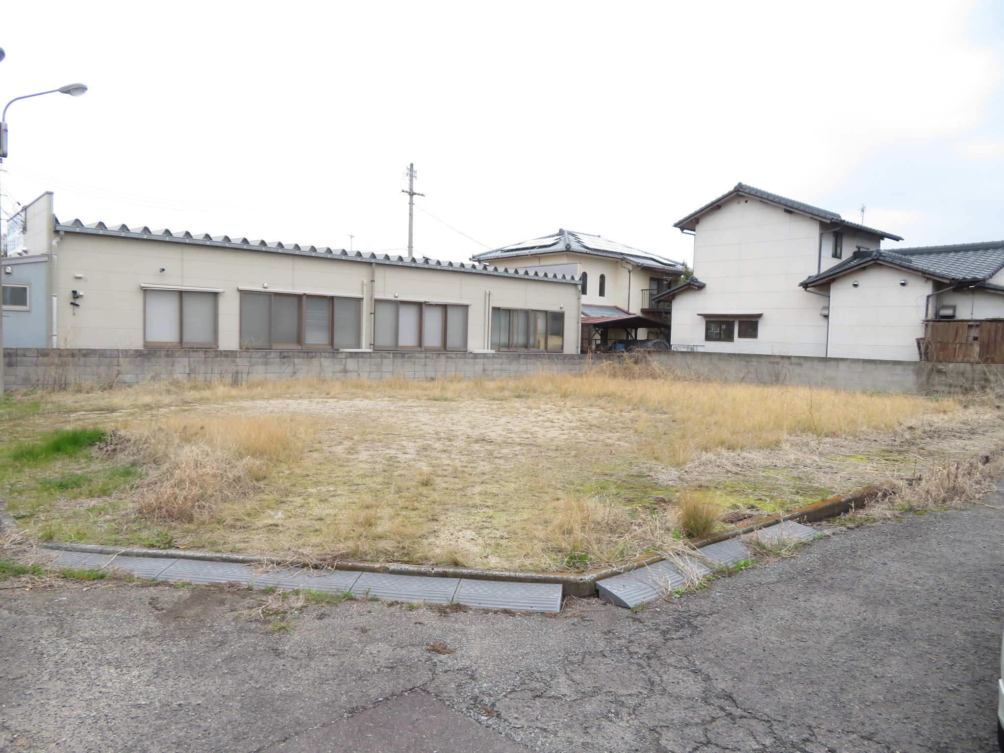 ＜売土地＞丸亀市綾歌町の売土地物件です